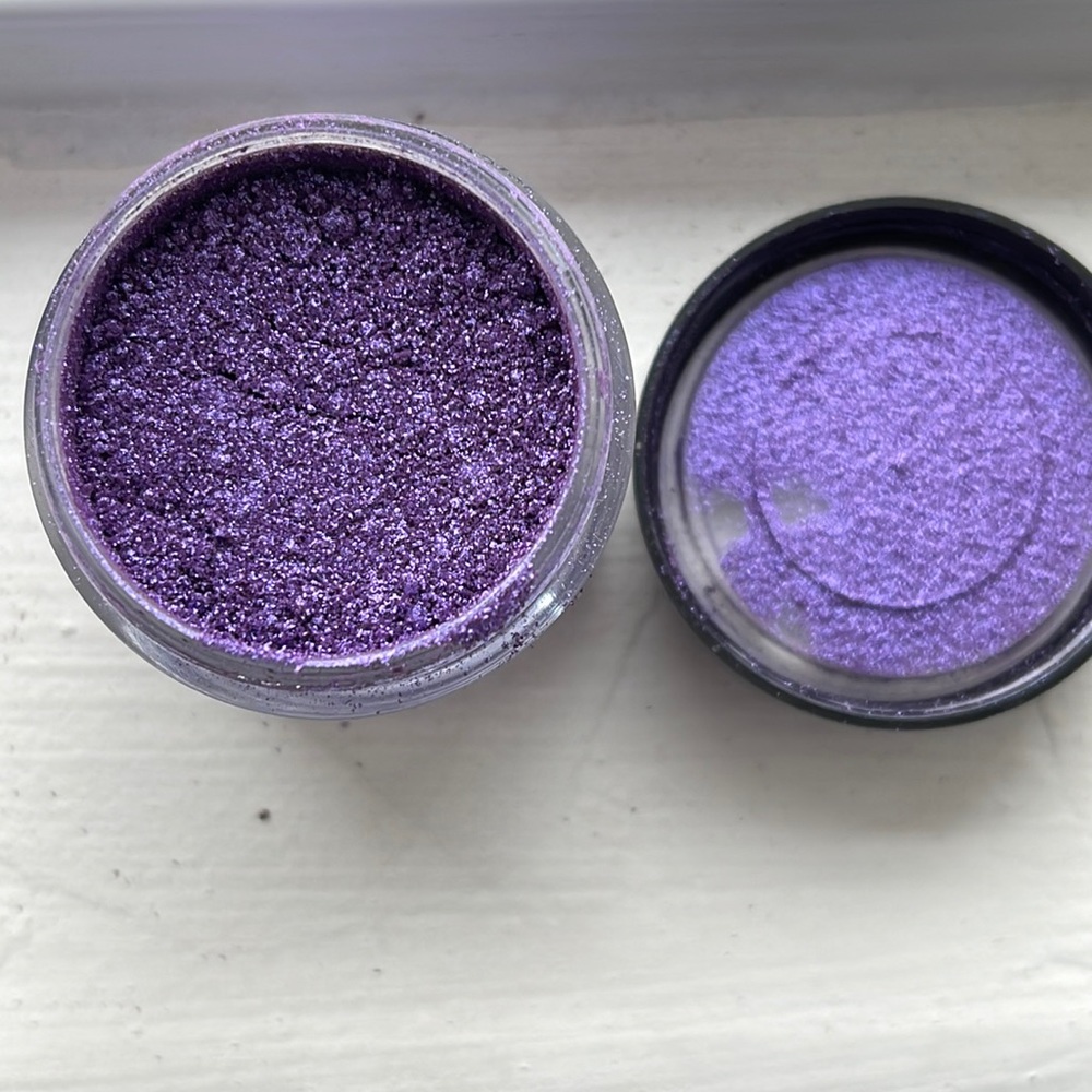 100% authentic MAC COSMETICS. Brand New no box.